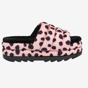 NWT UGG PINK LEOPARD PUFF SLIDES